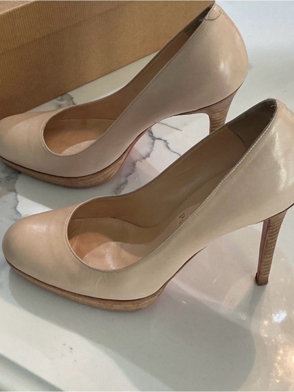 Christian Louboutin Beige Leather Round-Toe High Heels